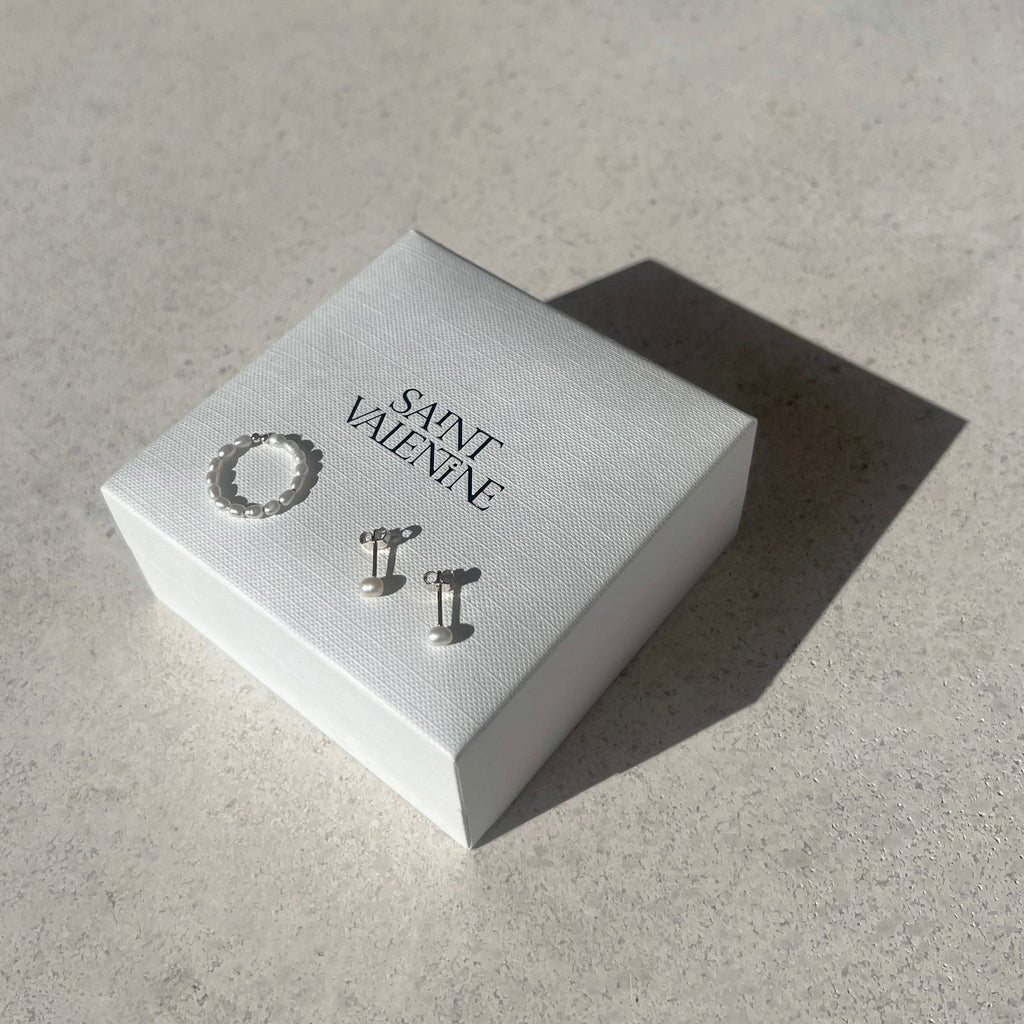 Mini Pearl Studs - Silver