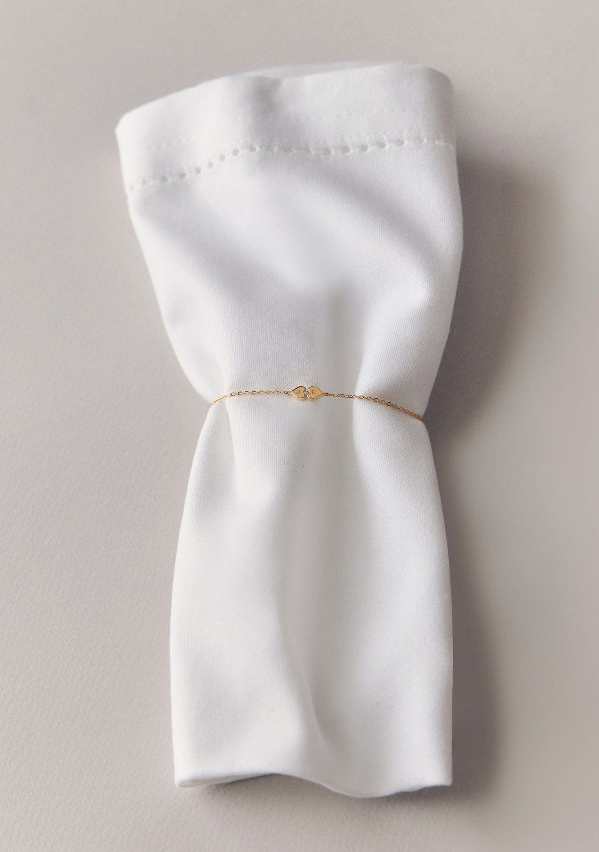 Heart Connection Bracelet - Gold