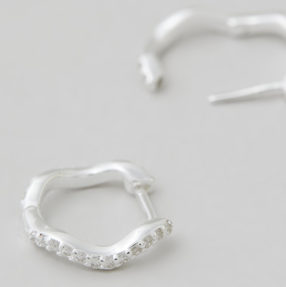 Luna Wave Huggies - Silver