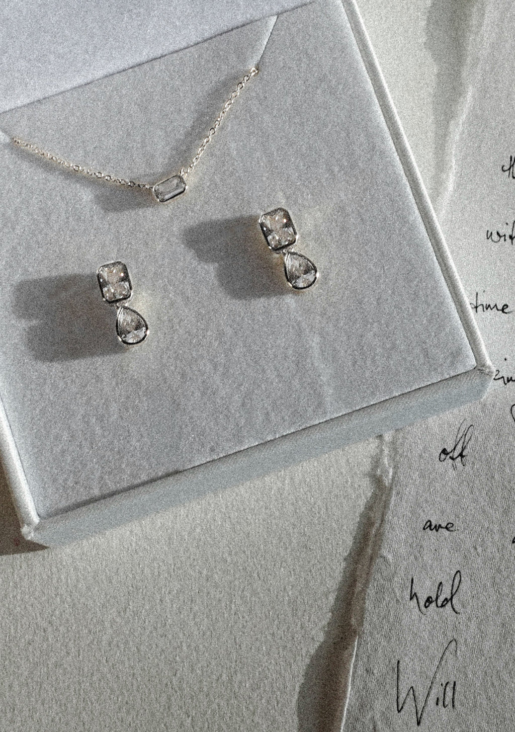Lineaire Drop Earrings - Silver