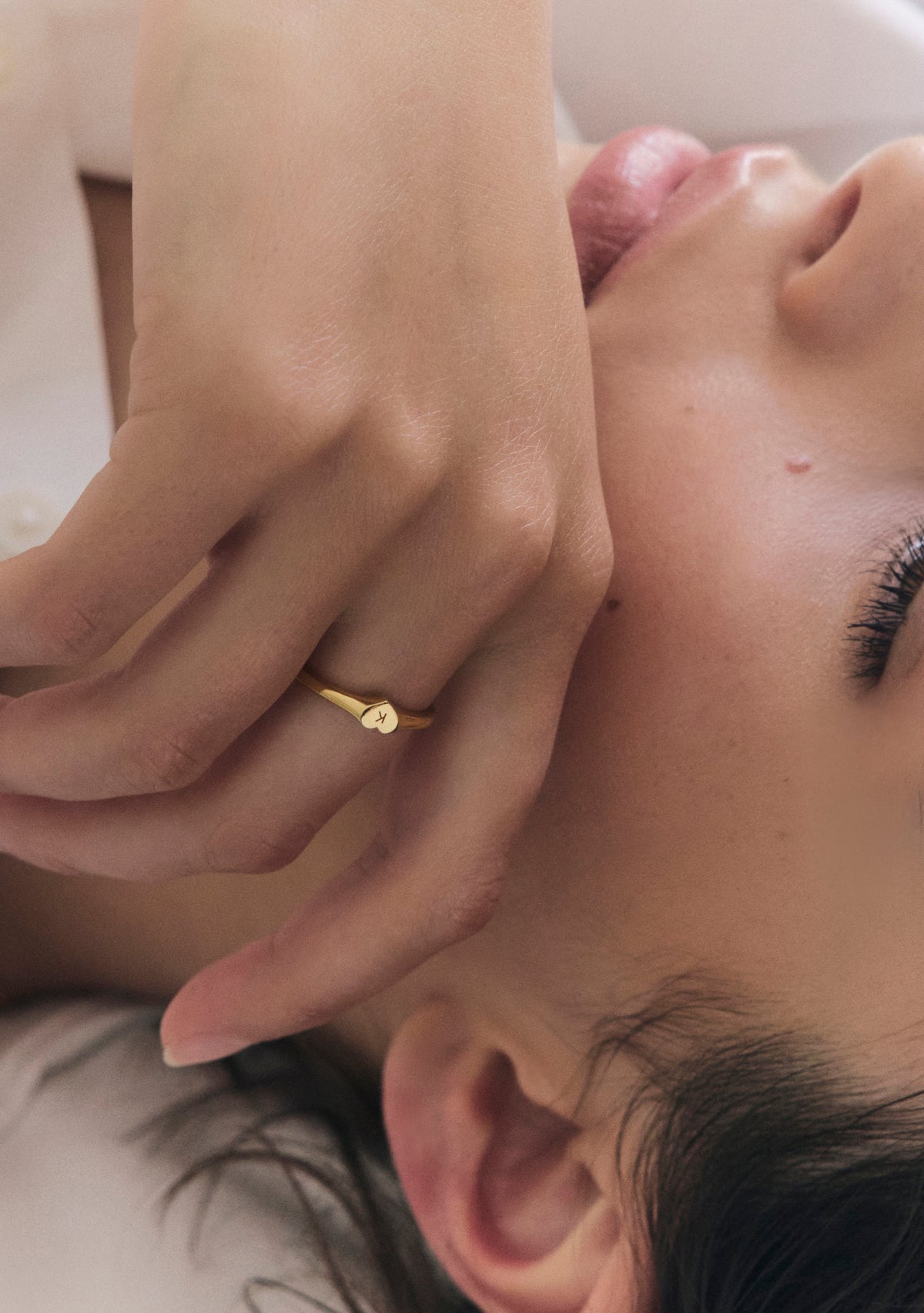 Love Letter Signet Ring - Gold