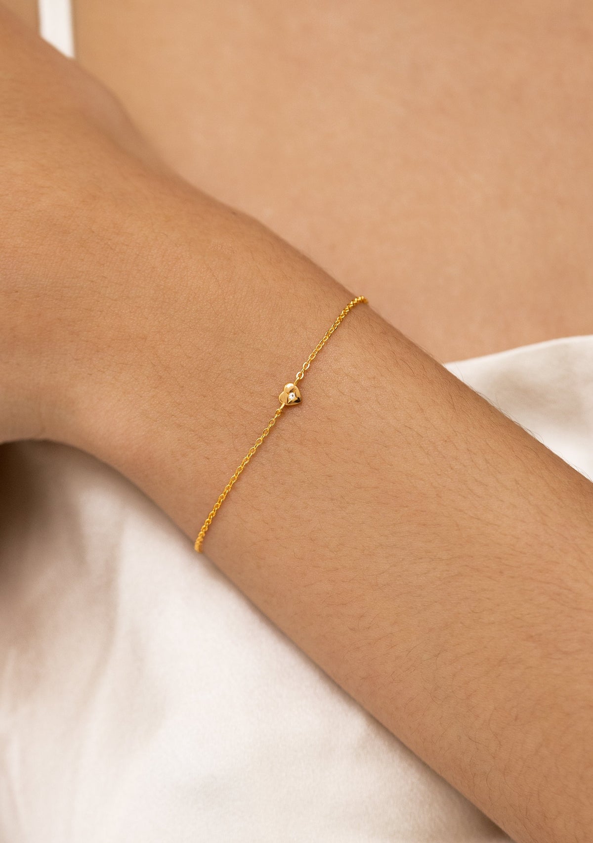 Mini Heart Bracelet - Gold