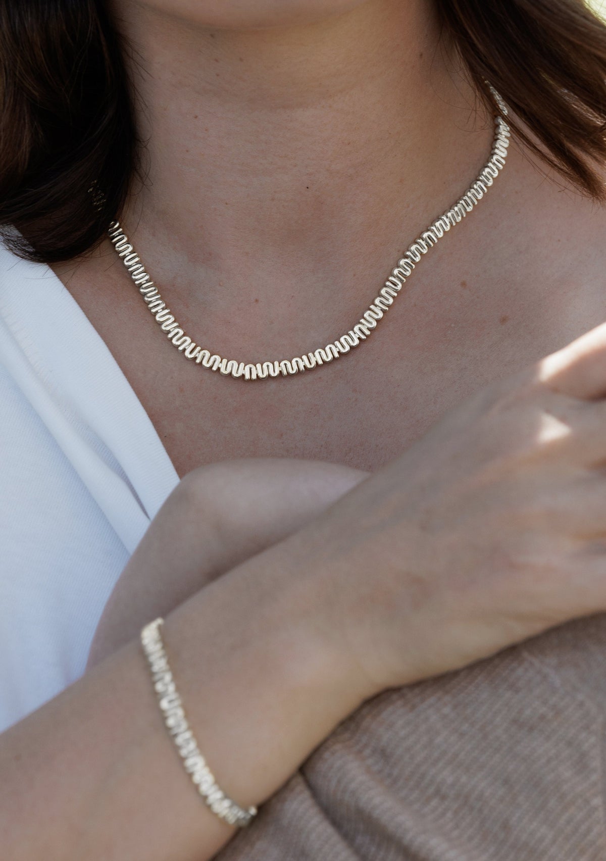 MUM Necklace - Silver