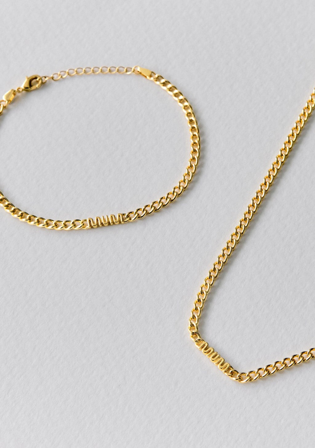 MUM Chain Bracelet - Gold