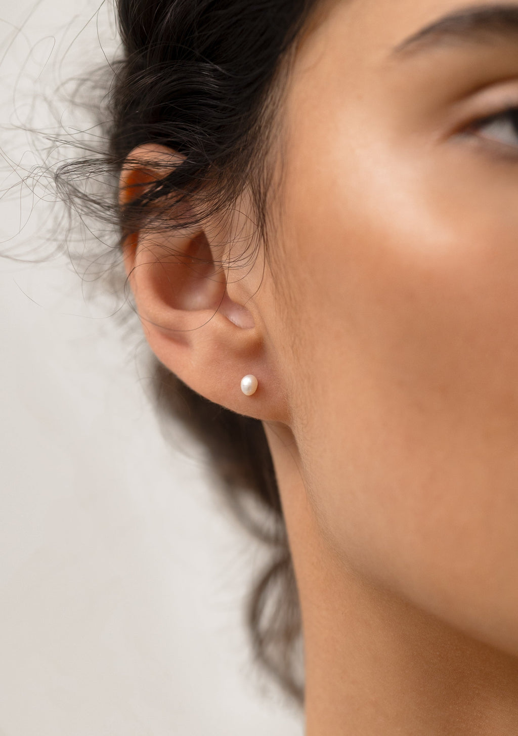 Mini Pearl Studs - Silver