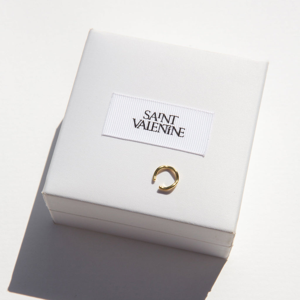 Vera Wave Ear Cuff - Gold