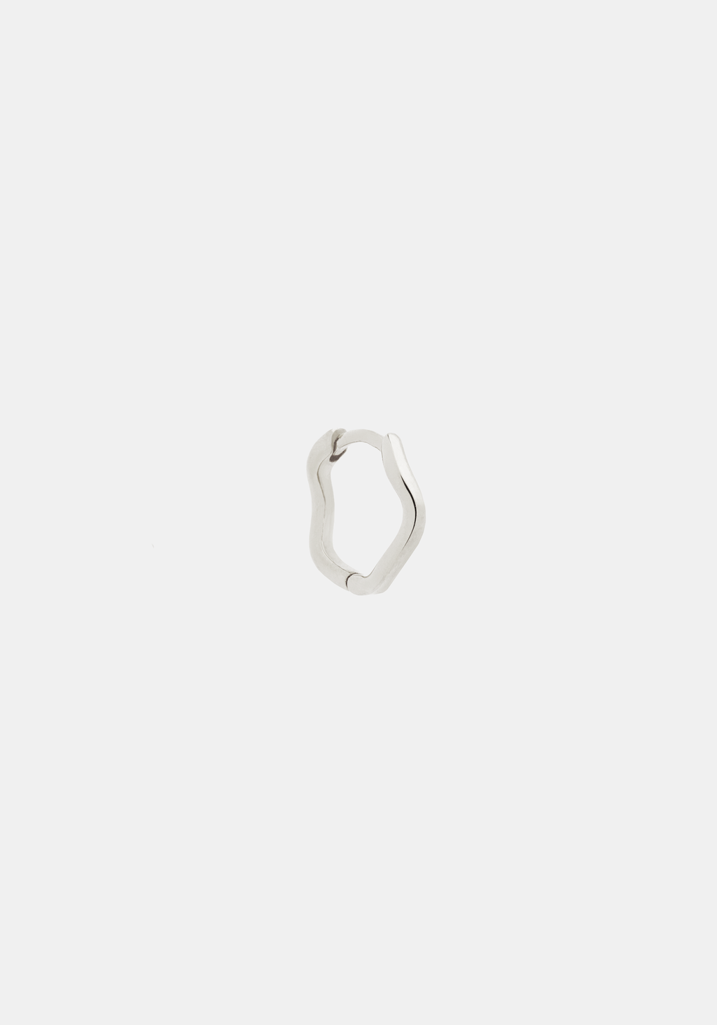 Vera Wave Huggie - Single - Silver
