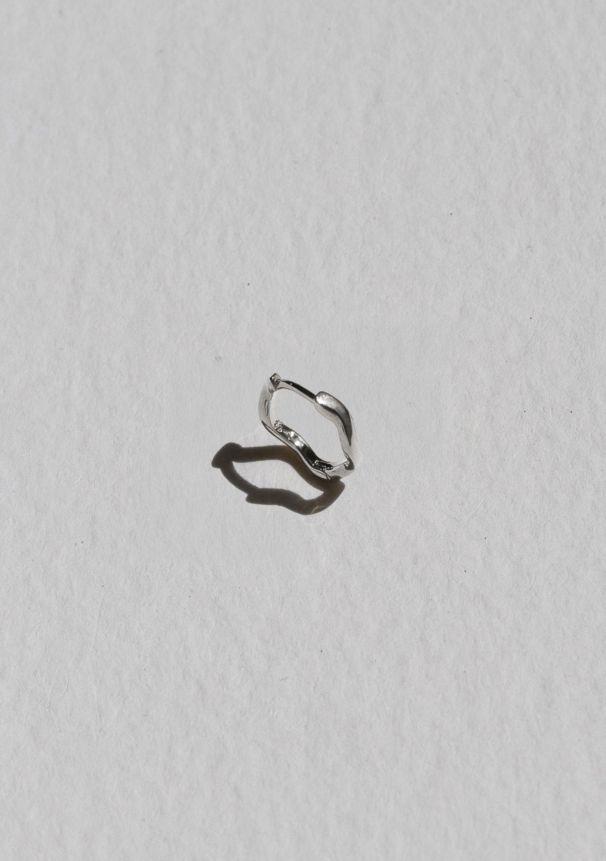 Vera Wave Huggie - Single - Silver