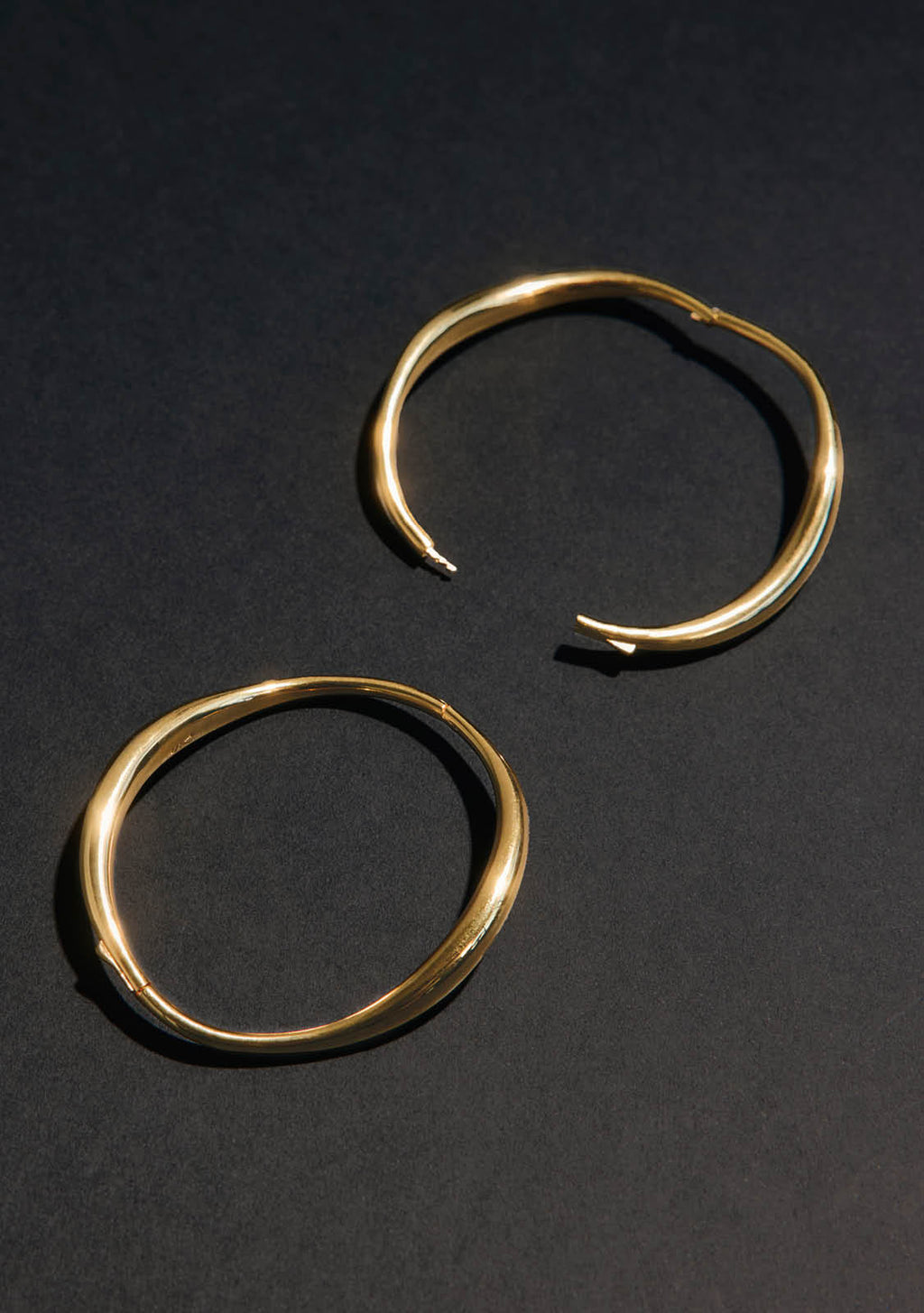 Verso Bangle - Gold
