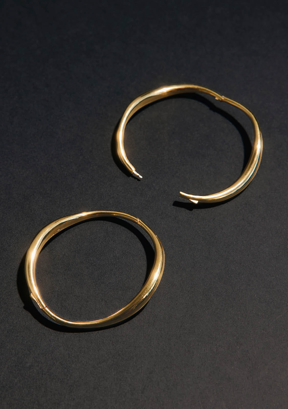 Verso Bangle - Gold